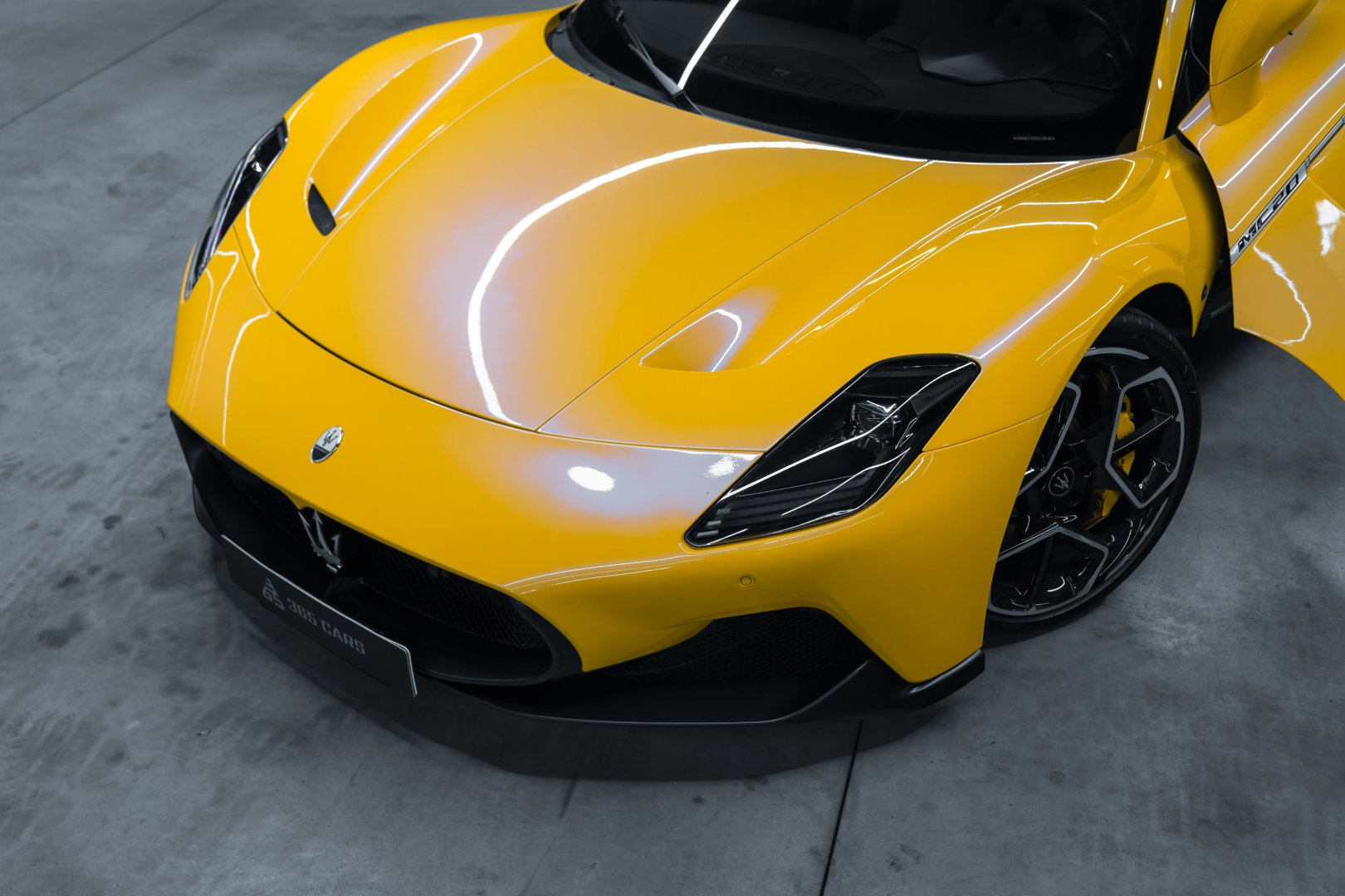 Maserati MC20
