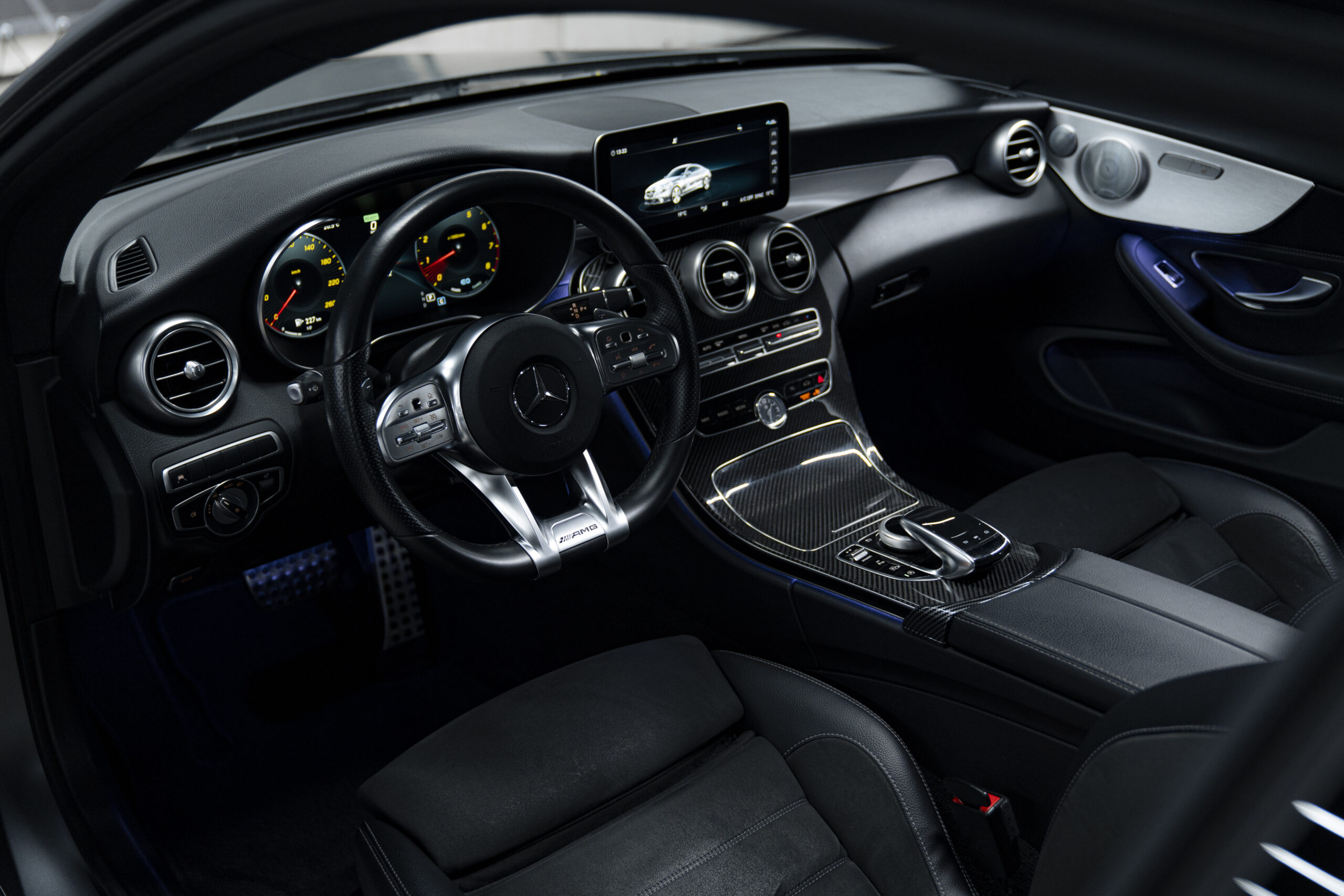 MERCEDES-BENZ C 200 COUPE AMG