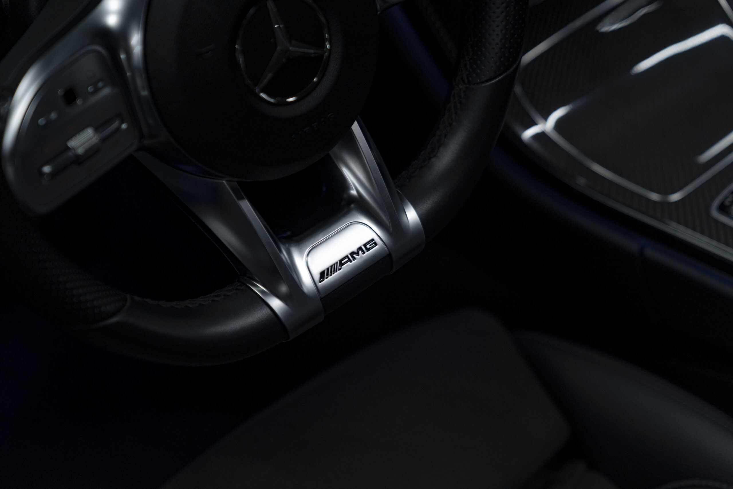 MERCEDES-BENZ C 200 COUPE AMG