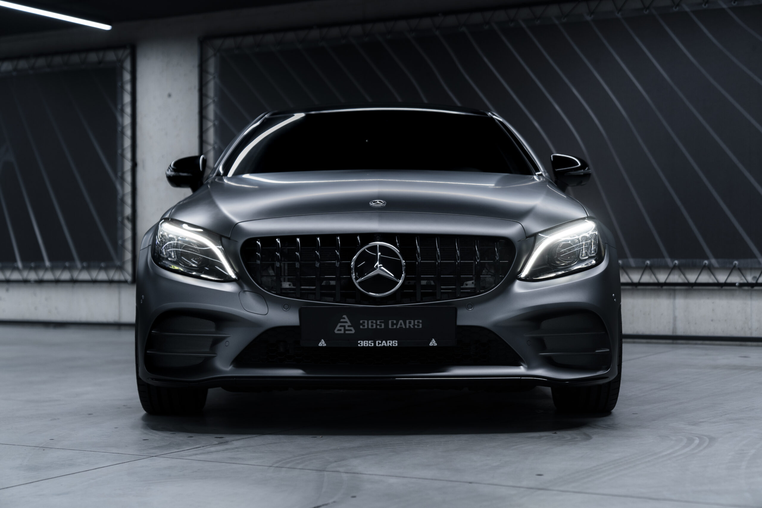 MERCEDES-BENZ C 200 COUPE AMG